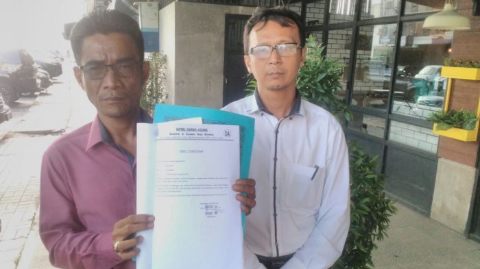 kuasa-hukum-hotel-darma-agung-mulyadi-dan-firdiansyah_20170919_230409