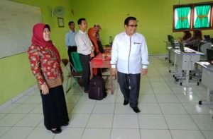 KaKanKemenag Kota Palembang, Monitoring UNBK Di MANSAPA_1