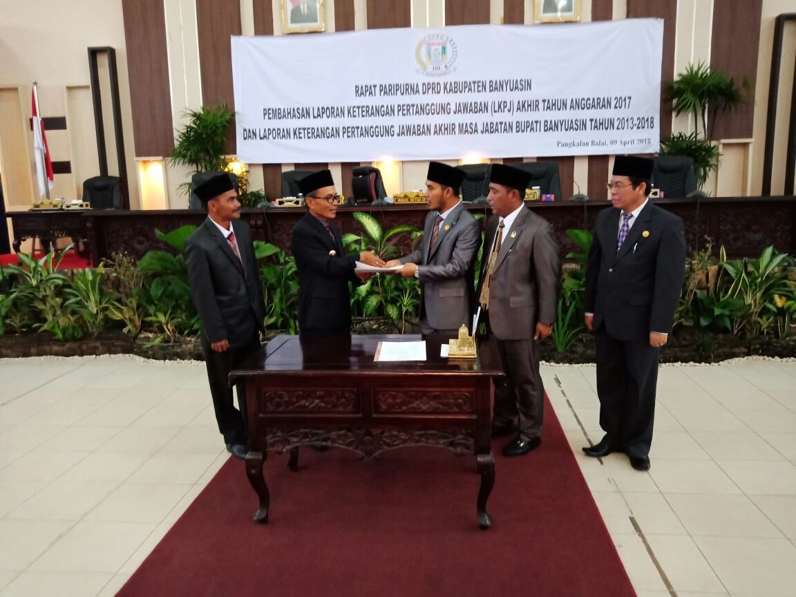 DPRD Sampaikan 16 Rekomendasi Pada Rapat Paripurna LKPJ Bupati