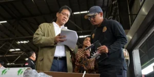 Menkeu Purbaya Tinjau Pelabuhan; Temukan Barang Impor Harga Puluhan Juta Dicantumkan Rp100 Ribu