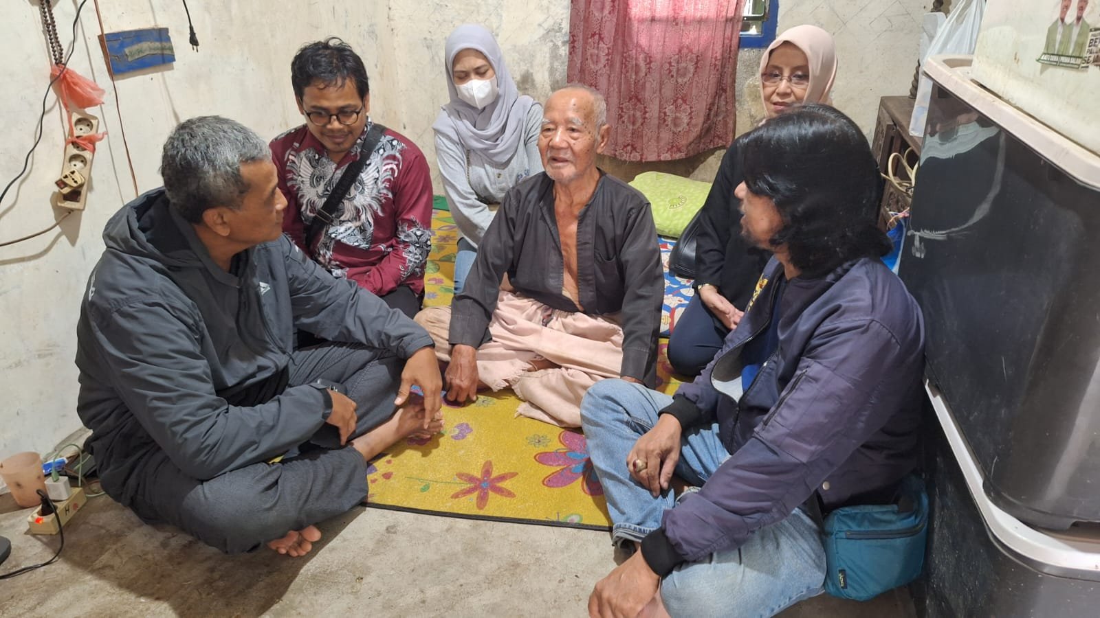 Kakek Yatin, Veteran Pejuang Kemerdekaan, Terima Bantuan dari Wali Kota Palembang