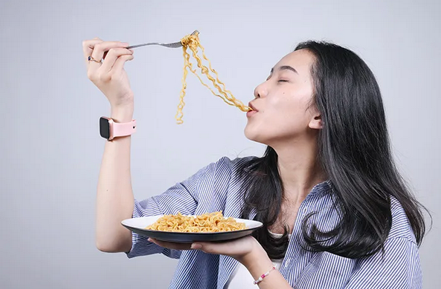 Kamu Suka Makan Mie Instan? Ini Batas Aman Konsumsinya