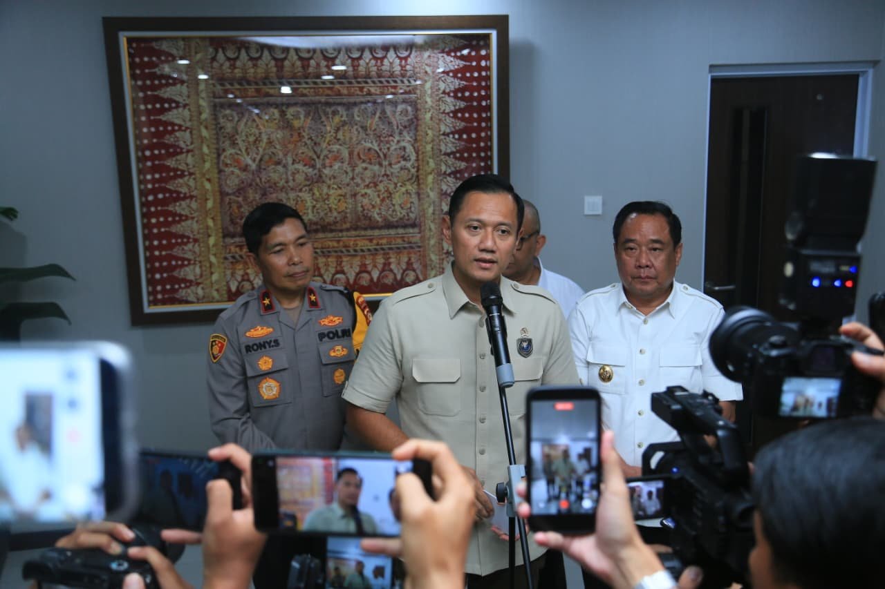 Rakor di Mapolda Sumsel, Menko AHY Dorong Penegakan Hukum Tegas terhadap Kendaraan ODOL