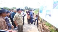 Herman Deru Tinjau Air Sugihan, Resmikan Jalan Pasar Sungai Baung Hasil CSR PT OKI Pulp