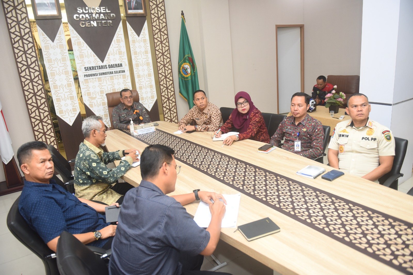 Hadiri Rakor Gerakan Indonesia ASRI, Sekda Sumsel Terbitkan Edaran Gotong Royong Serentak 15 Februari 2026