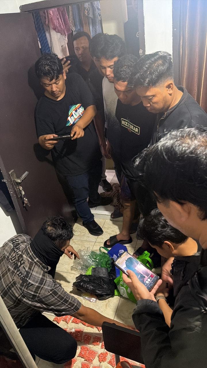 Controlled Delivery Bongkar Jaringan Penyuplai Narkoba ke Wilayah Tambang dan Perkebunan di Sumsel