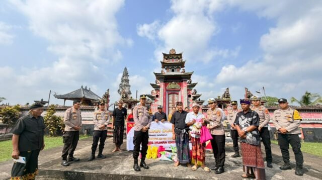 Polres Muara Enim Salurkan Bantuan Sosial dan Peduli Tempat Ibadah Jelang Hari Bhayangkara ke-80