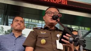 Kejari Jaksel Ungkap Alasan Tidak Menahan Dokter Tifa dan Roy Suryo