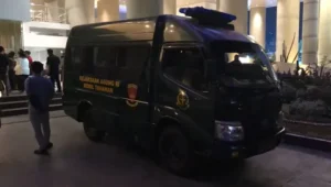 Di Tengah Pemeriksaan Eks Jampidsus Febrie Adriansyah, Kejagung RI Siapkan Mobil Tahanan