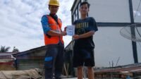 Jelang HUT RI ke-81, PLN Ingatkan Umbul-Umbul Wajib Berjarak Aman dari Jaringan Listrik
