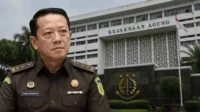 Febrie Adriansyah Tidak Terpantau Wartawan saat Penuhi Panggilan Kejagung, Lewat Pintu Mana? Febrie Adriansyah Tidak Terpantau Wartawan saat Penuhi Panggilan Kejagung, Lewat Pintu Mana?