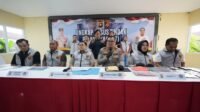 Kedok “Jasa” SPJ dan SIPLAH, Dua Oknum PPPK Disdik Banyuasin Ditangkap Peras Kepala Sekolah Kedok “Jasa” SPJ dan SIPLAH, Dua Oknum PPPK Disdik Banyuasin Ditangkap Peras Kepala Sekolah