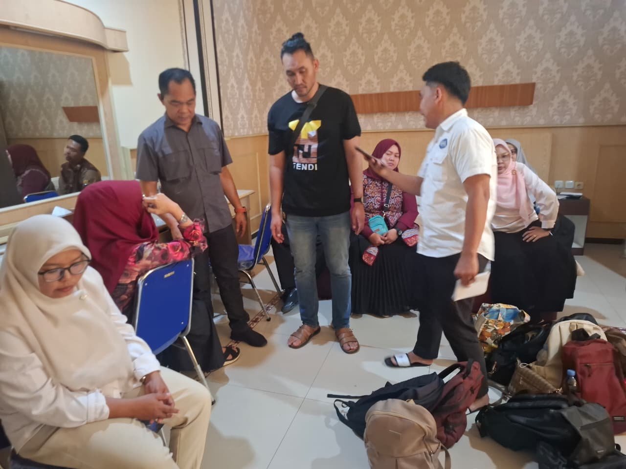 OTT di Palembang, Ditreskrimsus Polda Sumsel Amankan Dua Oknum PPPK Disdik Banyuasin