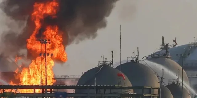 Houthi Gempur Fasilitas Aramco di Riyadh Arab Saudi dengan Rudal dan Drone